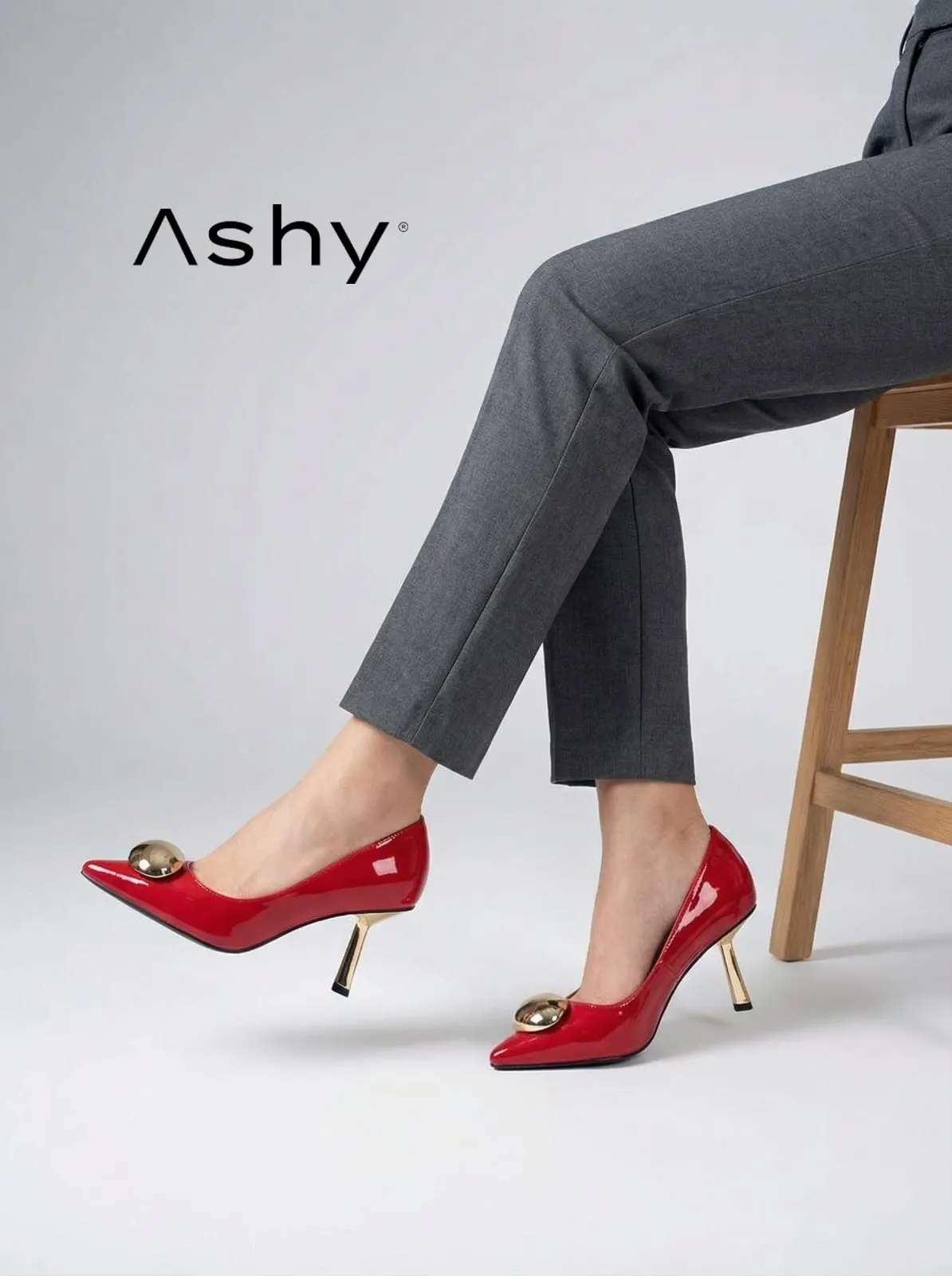 حذاء كعب عالي