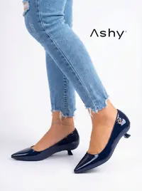 حذاء لامع بكعب صغير 4