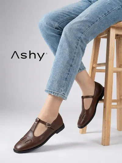 حذاء نسائي جلد برباط تصميم عصري