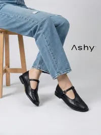 حذاء نسائي جلد برباط تصميم عصري 2