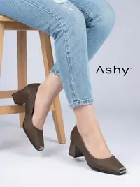 حذاء نسائي كعب عريض مع تصميم مضلع 3